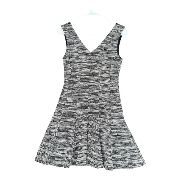 Banana Republic Dresses & Skirts - Banana Republic Women’s 00P Petites Fit Flare Sleeveless Mini Dress Textured